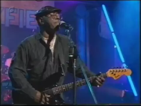 Curtis Mayfield - Move On Up (live)