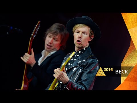Beck - Loser (Glastonbury 2016)