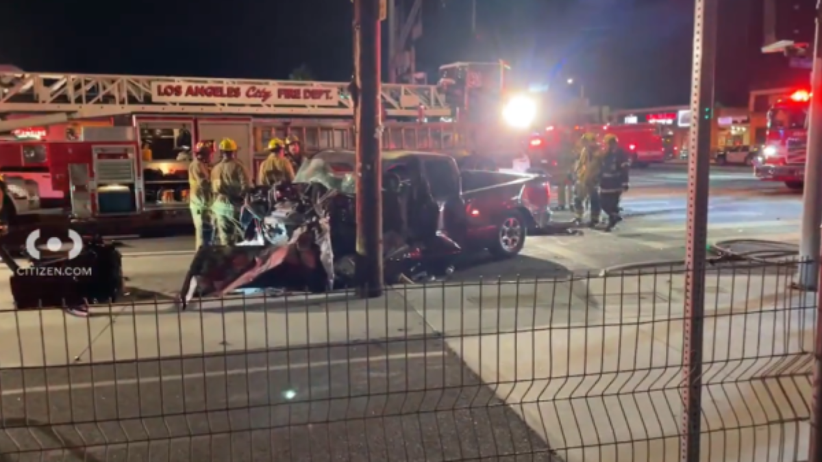 2 L.A. paramedics among 4 hurt in violent collision