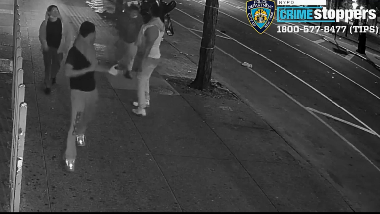 NYPD: Robbery and ambush at the Gun Hill Road subway station