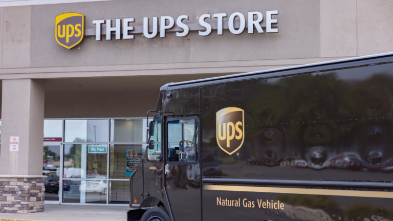 UPS is hiring 10,000 employees throughout Southern California.