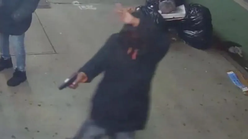 Maine Federal Prison Inmate Charged With Murder Caught On Camera At East Harlem Liquor Store