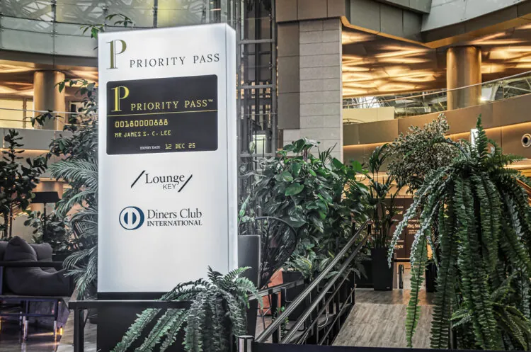 Top 10 Credit Cards Providing Access to Priority Pass Airport Lounges