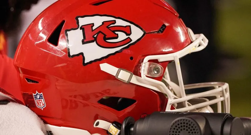 NFL world reacts to horrible Chiefs news