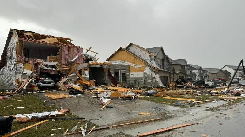 Severe storms and tornadoes devastate Central Tennessee, causing the deaths & Injuries of many people