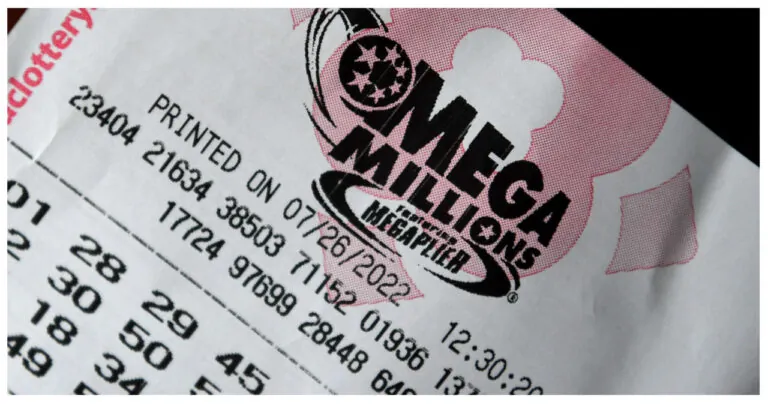 Unclaimed $1m Mega Millions Prize Raises Lottery Warning – Grocery Store Sold Winning Ticket as $377m Jackpot Rolls On